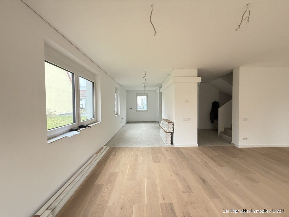 Erstbezug, moderne Doppelhaushälfte in Schlangen - Essbereich / Küche (82172)