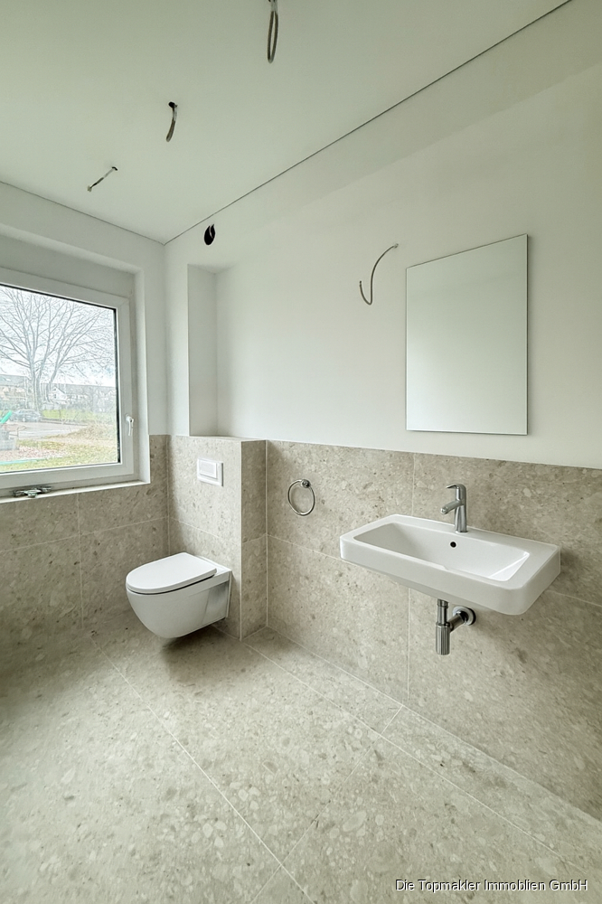 Erstbezug, moderne Doppelhaushälfte in Schlangen - Gäste WC (82175)