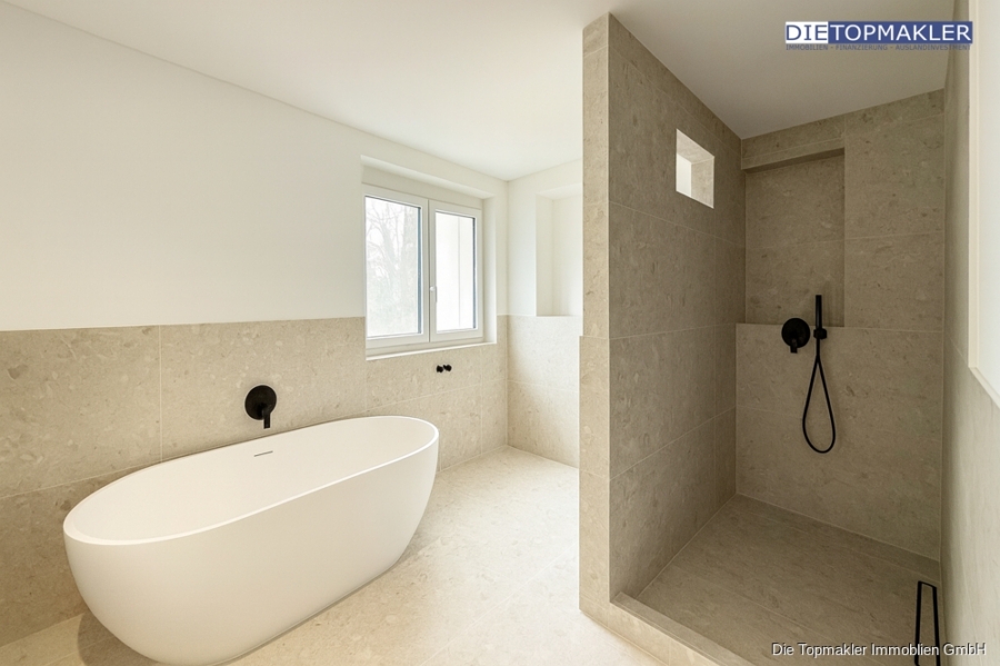 Badezimmer im Obergeschoss