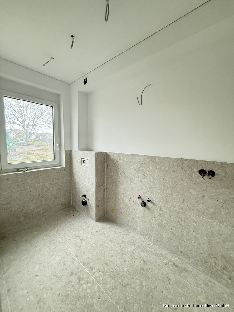 Erstbezug, moderne Doppelhaushälfte in Schlangen - Gäste WC (82176)