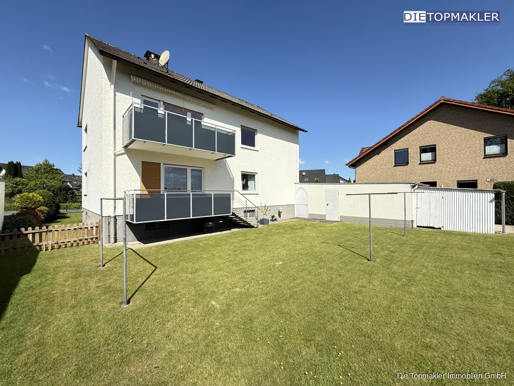 Charmantes Zweifamilienhaus mit traumhaftem Gartenblick, 33161 Hövelhof, Zweifamilienhaus