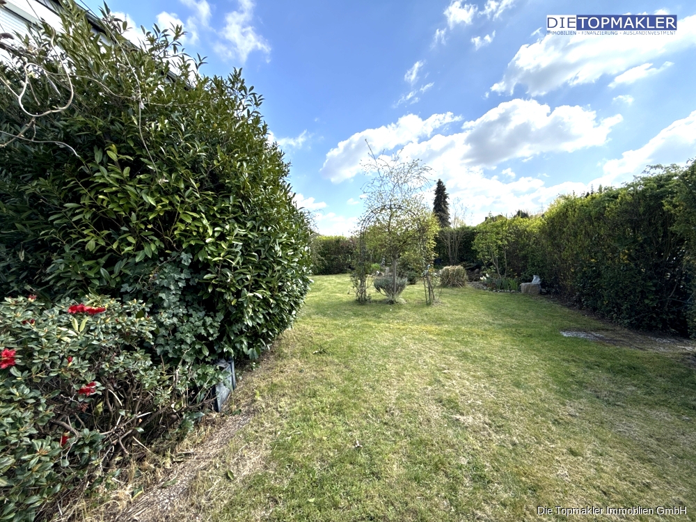 Großzügige Erdgeschoss Wohnung mit Garten - Garten (83979)