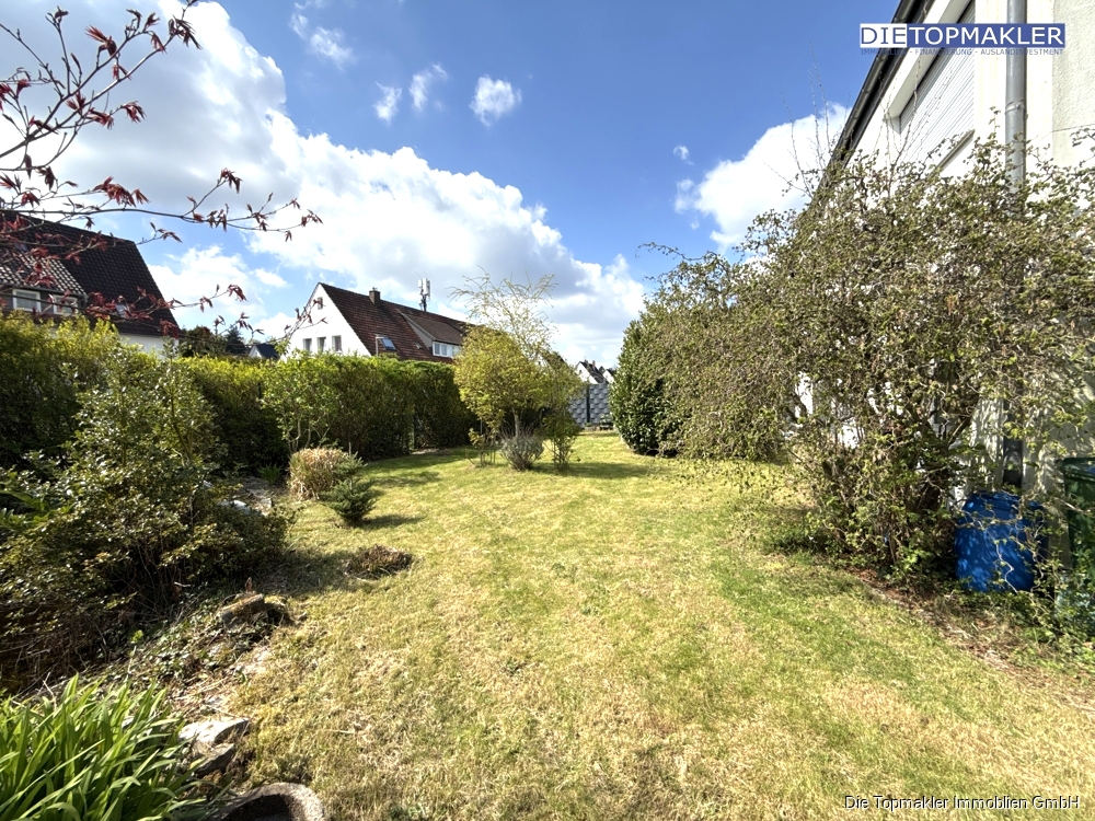 Großzügige Erdgeschoss Wohnung mit Garten - Garten (83978)