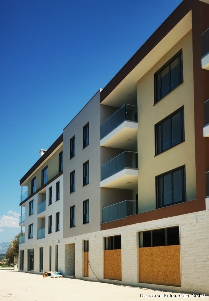 Moderne Zwei-Zimmer-Wohnung in erster Reihe zum Meer nahe Zadar - Bild (85077)