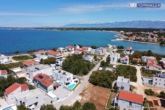 10 - Moderne Doppelhaushälfte mit Pool nur 150 m vom Meer entfernt – Top-Investment bei Zadar