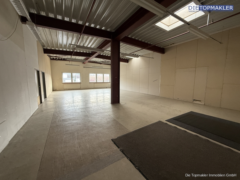 Share Deal möglich ! ! !Einkaufszentrum mit herausragendem Entwicklungspotenzial - 2. Obergeschoss / Freie Fläche (57129)