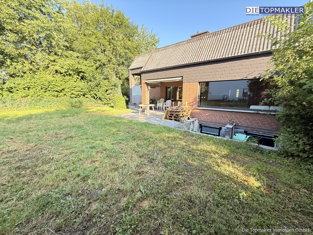 Einfamilienhaus mit 2 Einliegerwohnungen in der Südstadt - Terrasse / Garten (85791)
