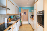 Küche - Großes lichtdurchflutetes Einfamilienhaus