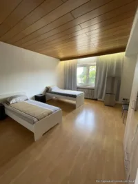 Zimmer 4