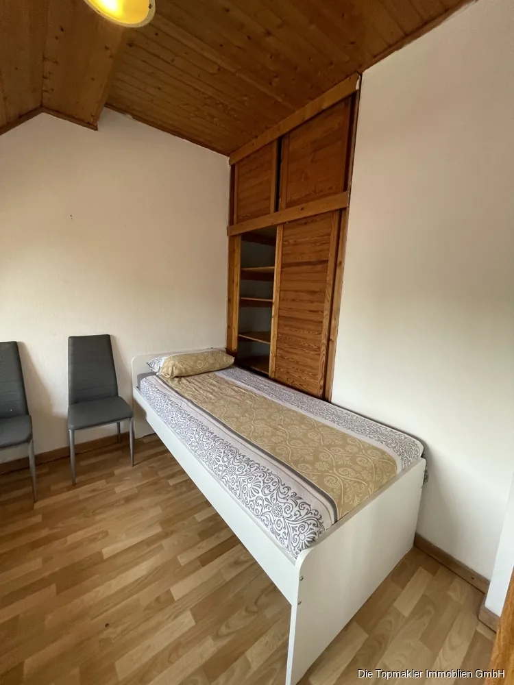 Helle Etagenwohnung in Duisburg - Zimmer 2 (87102)