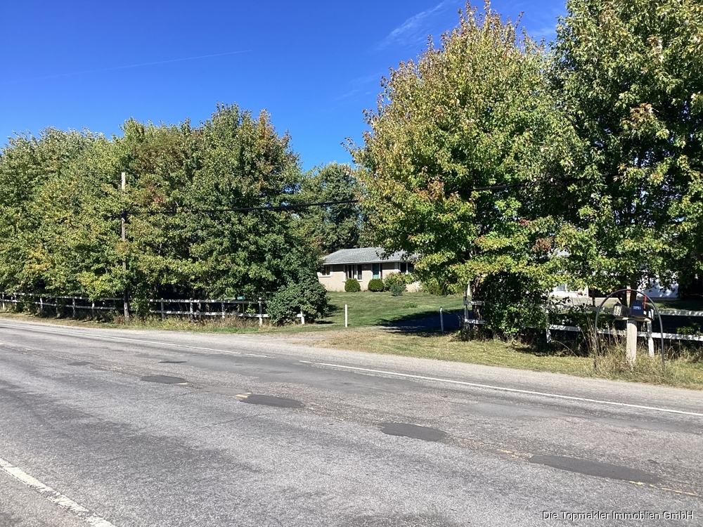 Einmalige Investitionschance in den 1000 Islands – Entwicklungsgrundstück mit Bestand - 2 Einfahrten  zum Haus (83332)