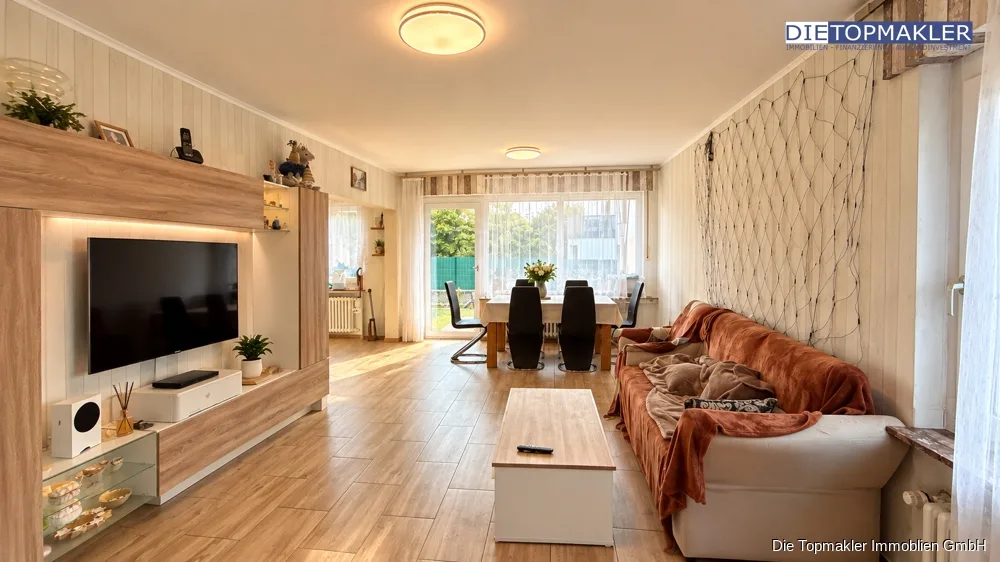 Großzügiges Einfamilienhaus in Brakel - Wohnzimmer (86892)