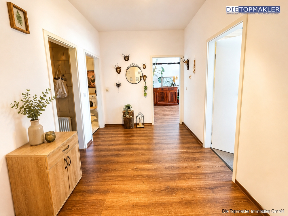 Wohn u. Geschäftshaus in Salzkotten - Wohnung im Obergeschoss (85699)