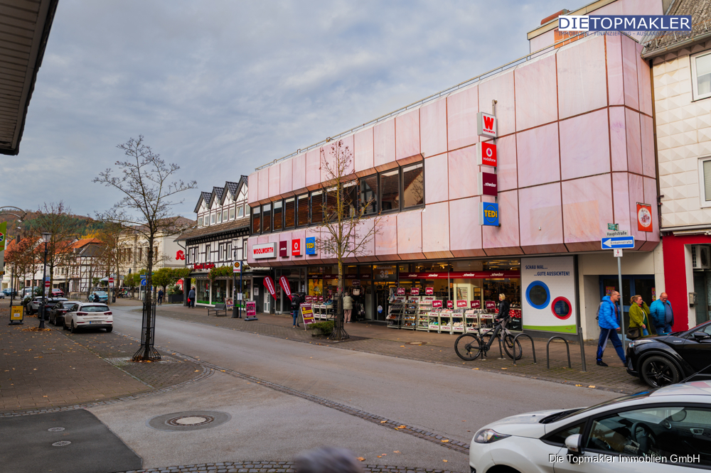 Beste Lage im Zentrum – Jetzt verfügbar! Ideal für Gastronomie - Warenhaus (82220)