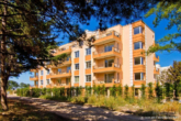 Bild - Stilvolles 2-Zimmer-Apartment mit Jacuzzi-Terrasse im Komplex „Pomorie Residence“