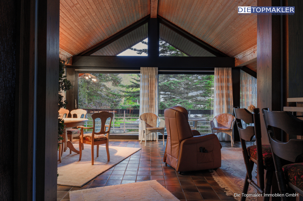 Exklusive Seeresidenz am Möhnesee – Zwei Häuser, unzählige Möglichkeiten und ein Ausblick, der verzaubert - Wohnen im Obergeschoss (82464)