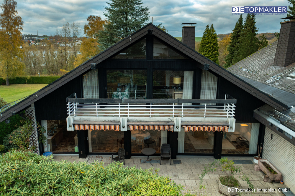 Exklusive Seeresidenz am Möhnesee – Zwei Häuser, unzählige Möglichkeiten und ein Ausblick, der verzaubert - Südterrasse (82463)