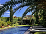 Titelbild - Luxuriöse Villa mit atemberaubendem Meerblick – nur 200 m vom Strand entfernt