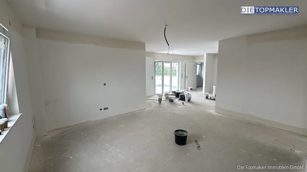 Moderne Penthousewohnung mit Dachterrasse | Erstbezug | WBS erforderlich - Wohnzimmer_1 (86586)