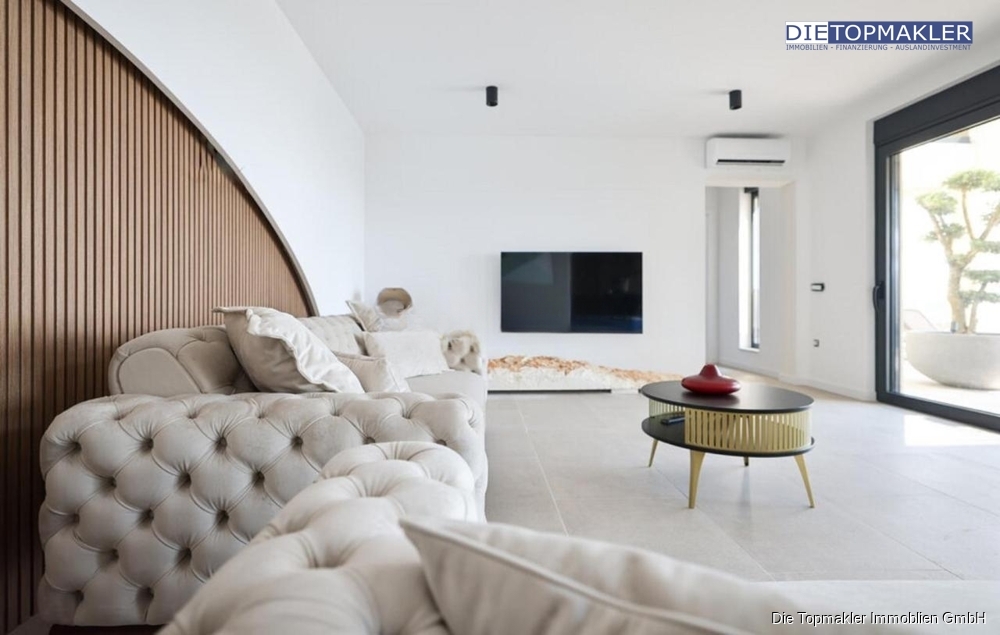 Moderne Villa mit atemberaubendem Meerblick - Bild (83883)