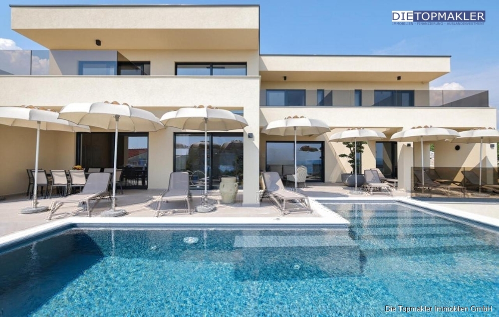 Moderne Villa mit atemberaubendem Meerblick - Bild (83873)