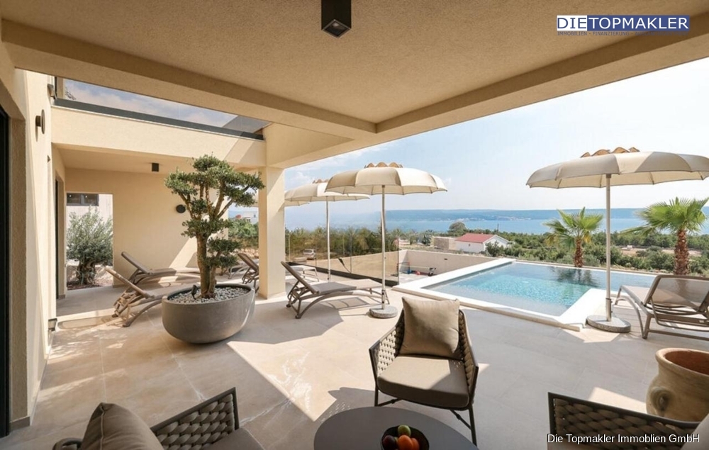 Moderne Villa mit atemberaubendem Meerblick - Bild (83879)