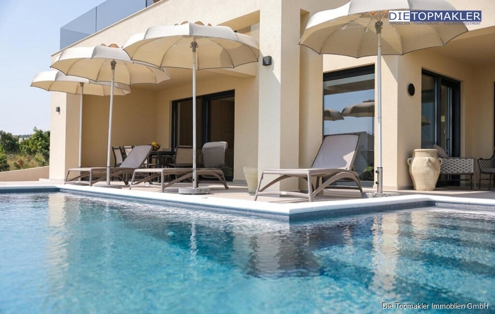 Moderne Villa mit atemberaubendem Meerblick - Bild (83876)