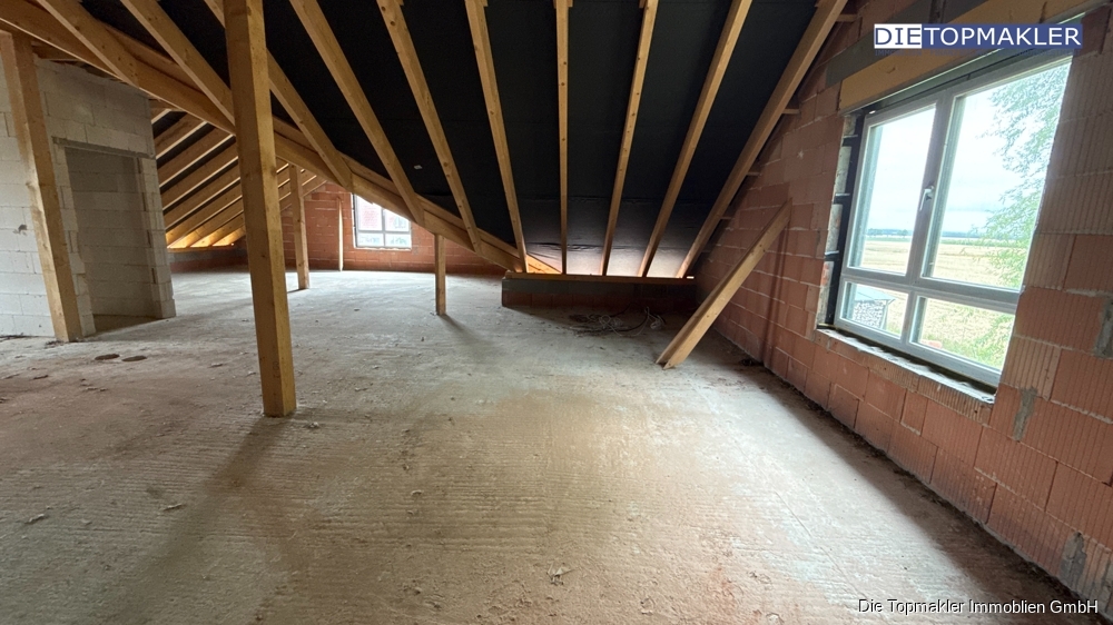 Wohnen auf einer Ebene – Charmanter Bungalow zum Wohlfühlen - Dachgeschoss (86225)
