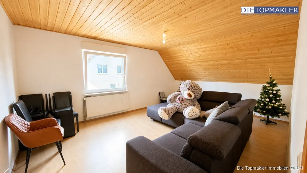 Großzügige Doppelhaushälfte mit fünf Schlafzimmern – ideal für die große Familie - Schlafzimmer Nr.2 (86767)