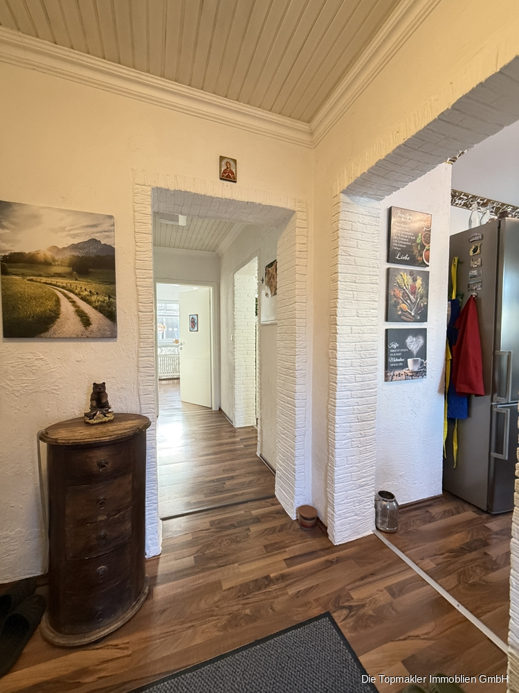 Lichtdurchflutetes Reihenhaus mit Garten & Loggia – ideal für Familien - Flur (83098)