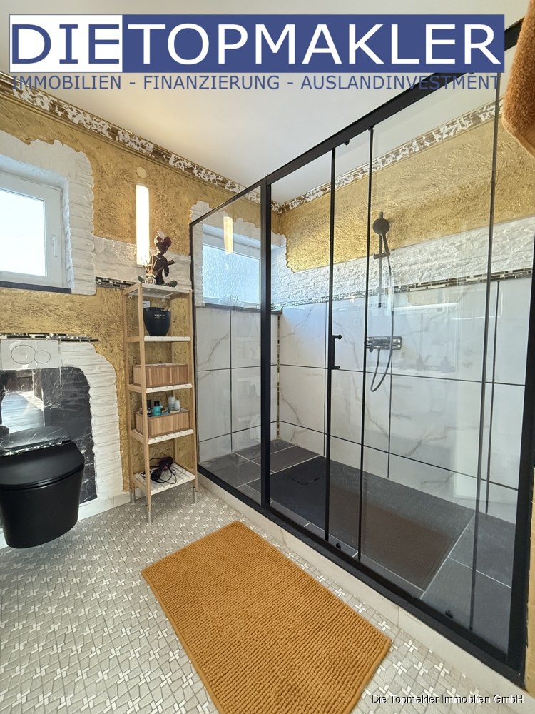 Lichtdurchflutetes Reihenhaus mit Garten & Loggia – ideal für Familien - Badezimmer (83088)