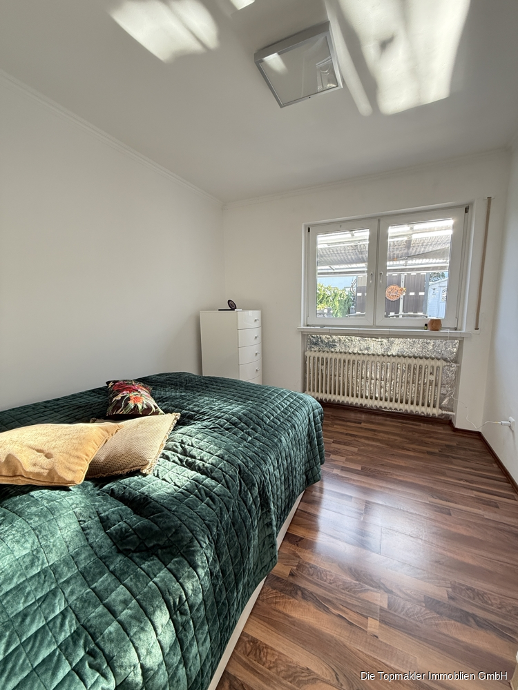 Lichtdurchflutetes Reihenhaus mit Garten & Loggia – ideal für Familien - Schlafzimmer / Buero (83097)