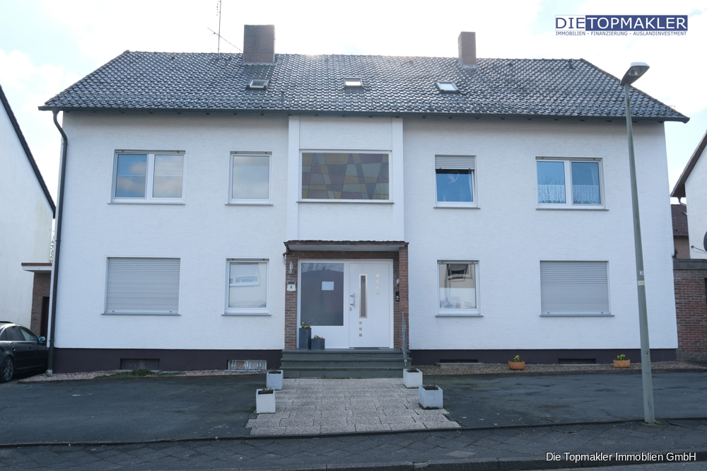 Helle 2,5 Zimmer Wohnung in Bad Driburg mit Balkon - Hauseingang (56995)