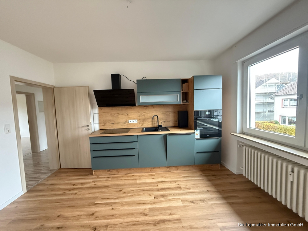 Helle 2,5 Zimmer Wohnung in Bad Driburg mit Balkon - Neue Einbauküche (57000)
